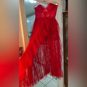 For Love And Lemons Red
Strapless Bustier Dress Medium
Lydia Deetz Wedding Dress
